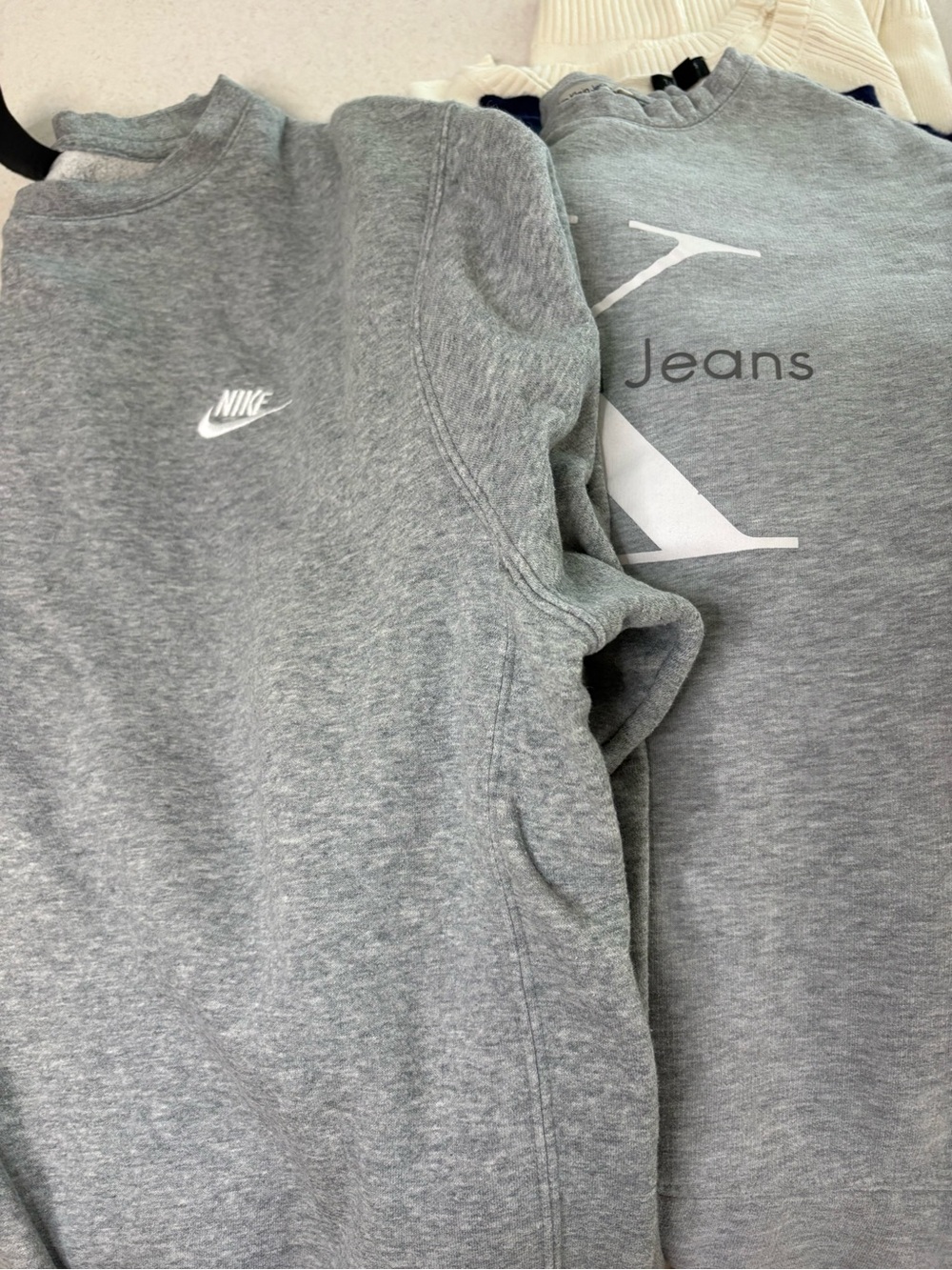 Closet Clean Out Women’s 13 Shirts/ Great For Resellers - Picture 6 of 16